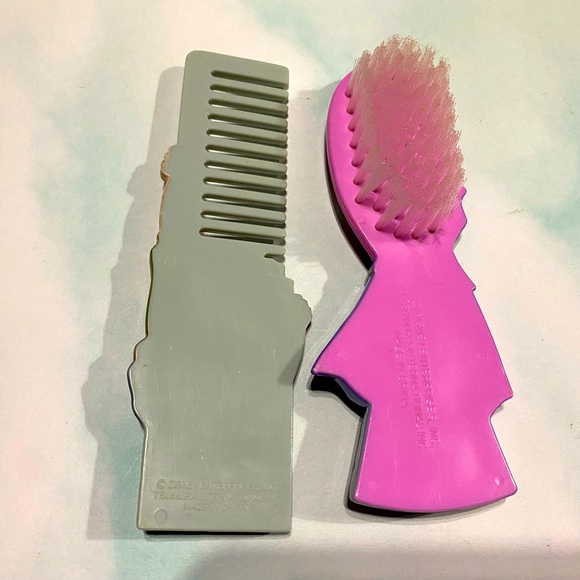 DISNEY VINTAGE 1996 THE HUNCHBACK OF NOTRE DAME ESMERALDA BRUSH & QUASIMODO COMB - Picture 7 of 8